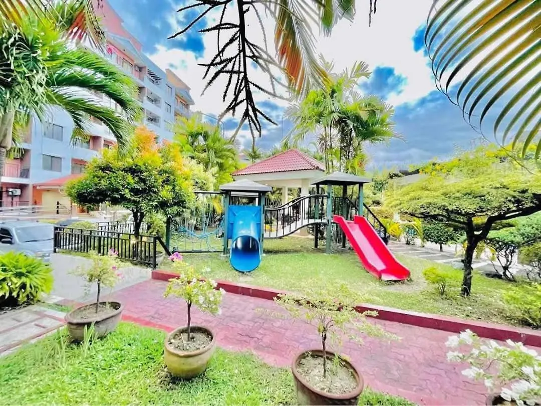 Kelsey'S Homestay Davao City Daire